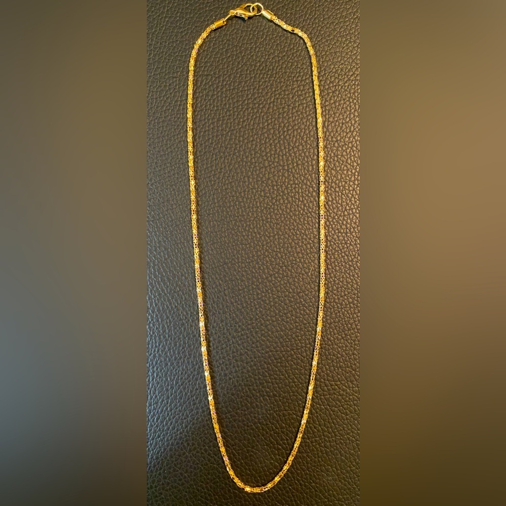 Gold necklace OS